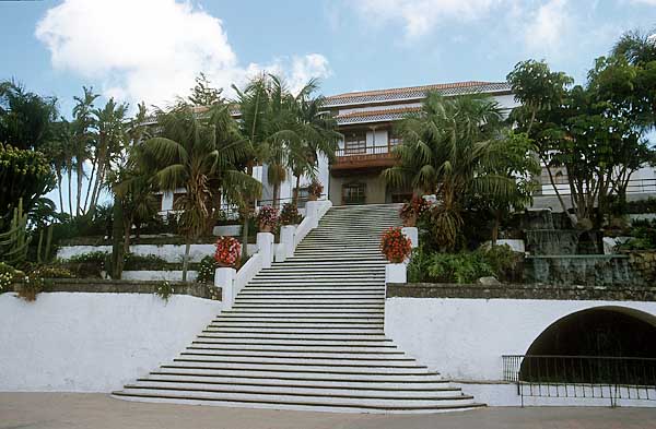 El Sauzal - Treppe zum Rathaus