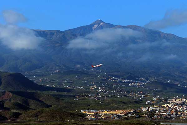 AirBerlin startet vom Flughafen Tenerife Sur