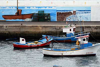 Fischerboote im Hafen von Los Abrigos - Teneriffa