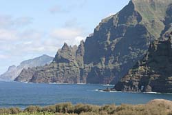 Blick zur Küste und zum Anangagebirge - Punta del Hidalgo - Teneriffa